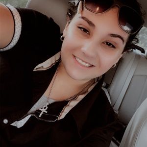 Meet your Posher, Gina